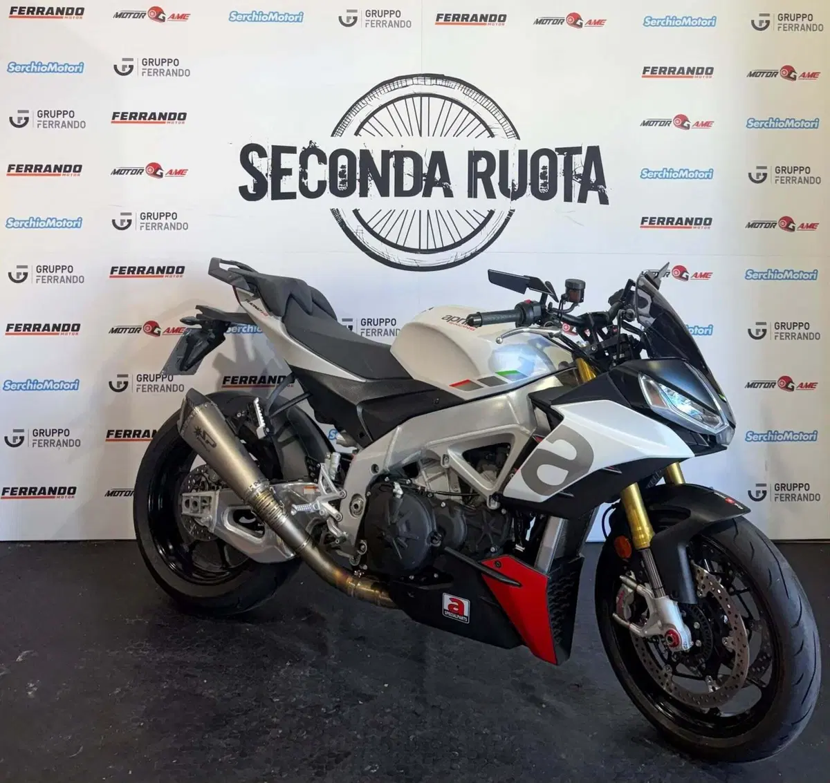 Aprilia Tuono V4 (2021 - 24) (3)