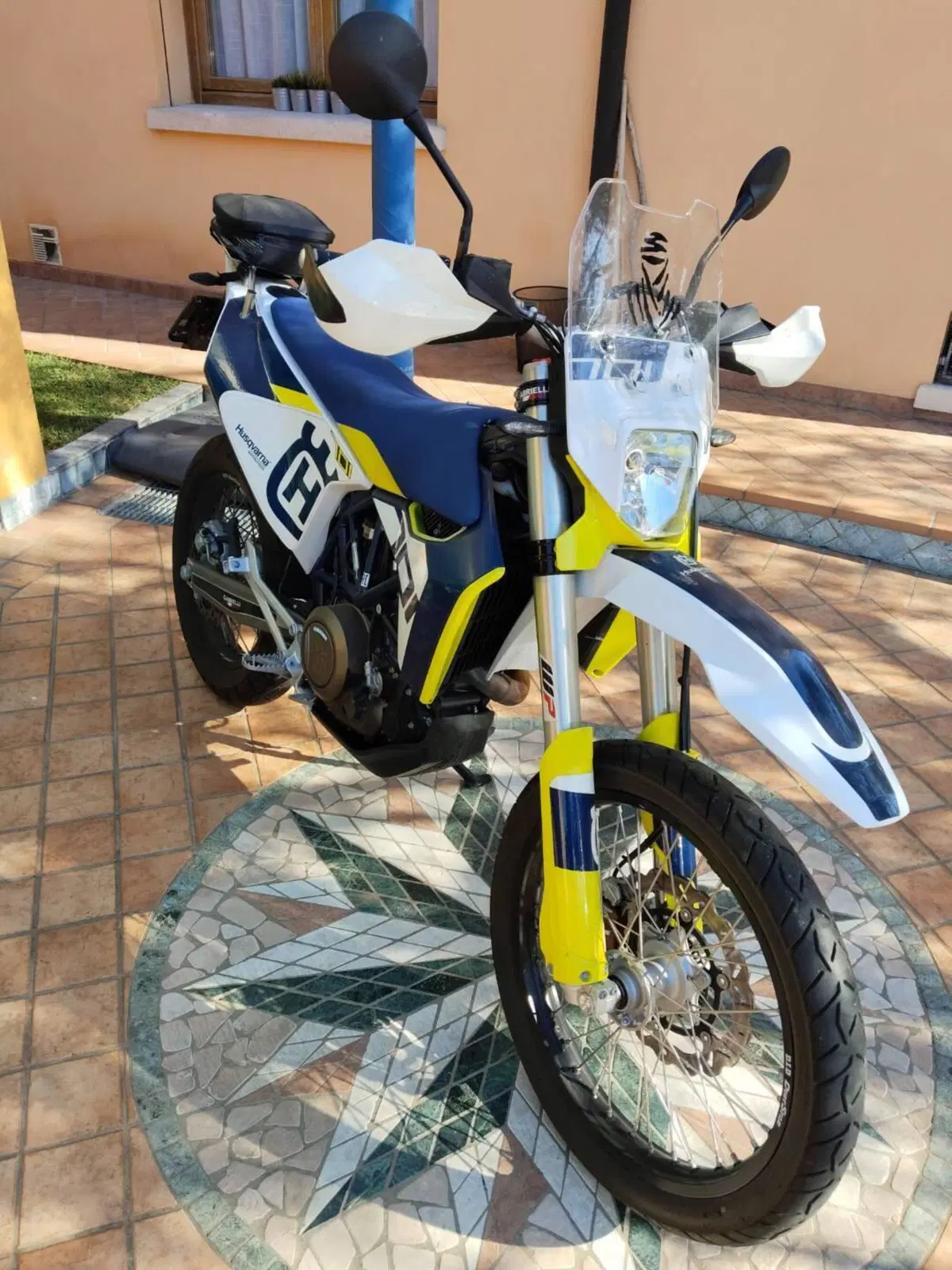Husqvarna 701 Enduro (2022)