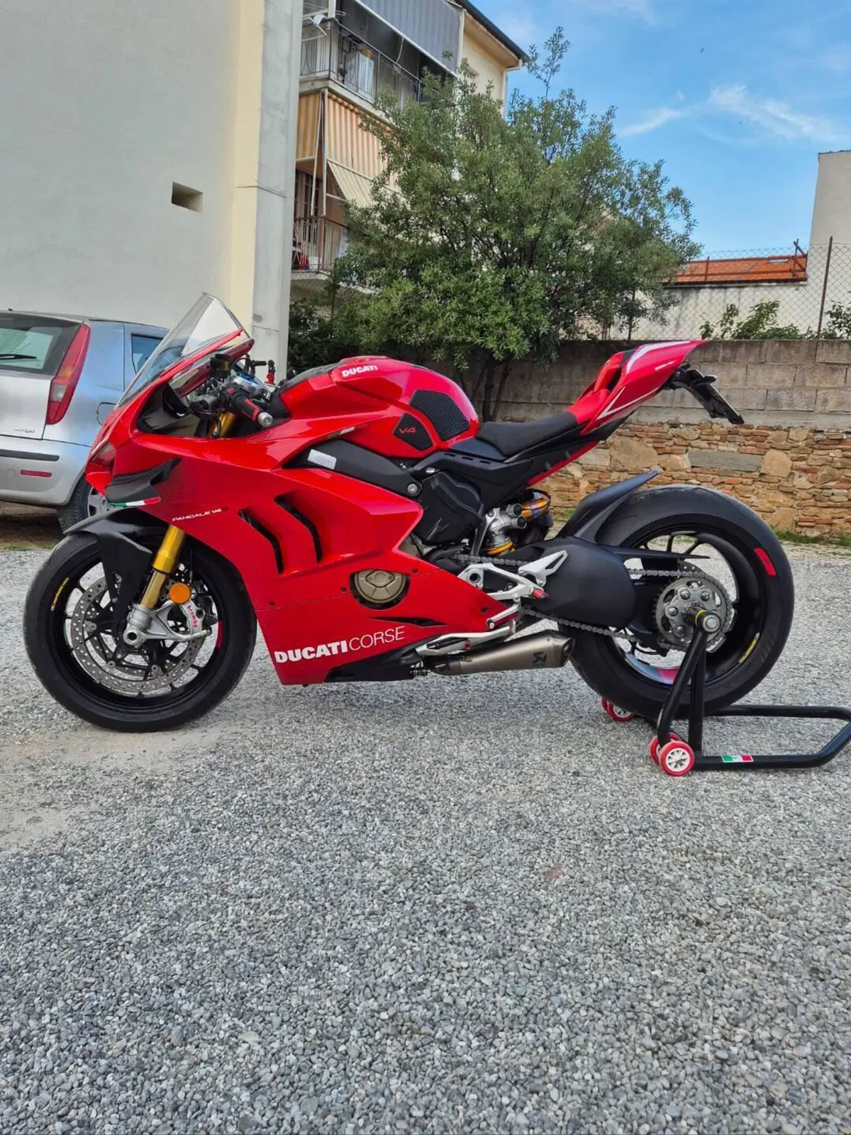 Ducati Panigale V4 S 1100 (2021) (6)