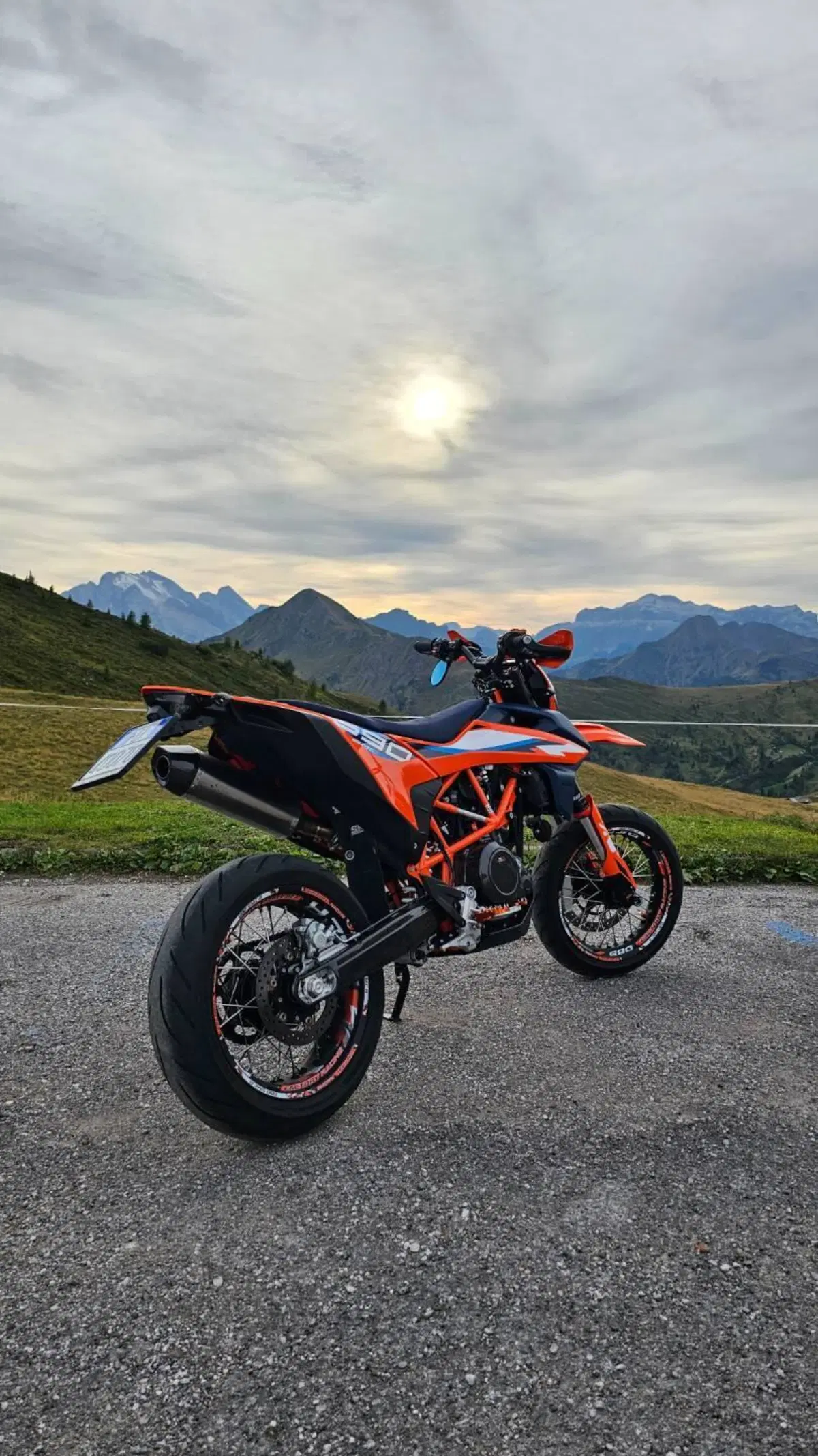 KTM 690 SMC R (2023 - 25) (4)