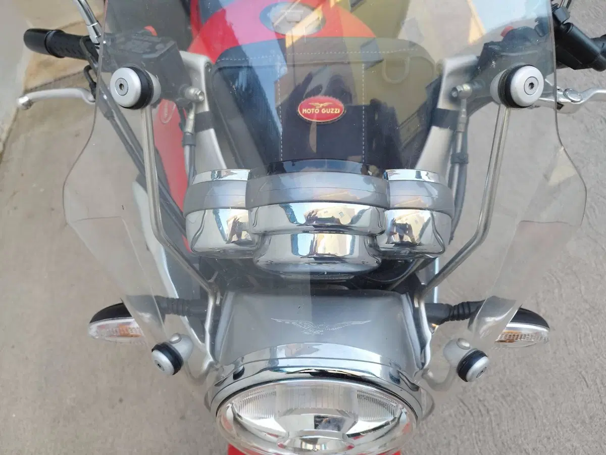 Moto Guzzi Breva 850 (2006 - 11) (3)