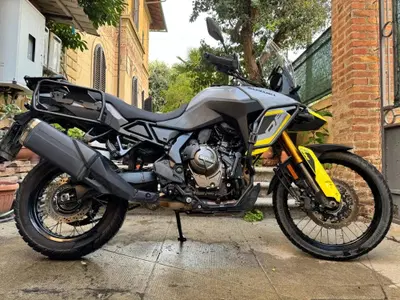 Suzuki V-Strom 800DE (2023 - 24) usata