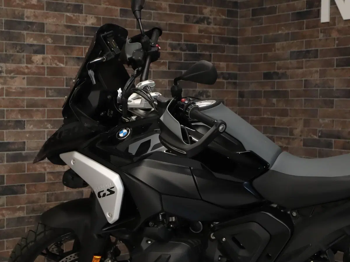 Bmw R 1300 GS Triple Black (2023 - 26) (10)