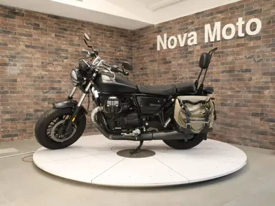 Moto Guzzi V9 Bobber (2021 - 25) usata