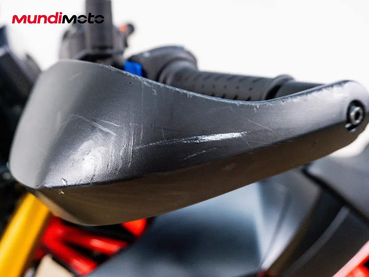 Aprilia Dorsoduro 900 (2017 - 20) (18)
