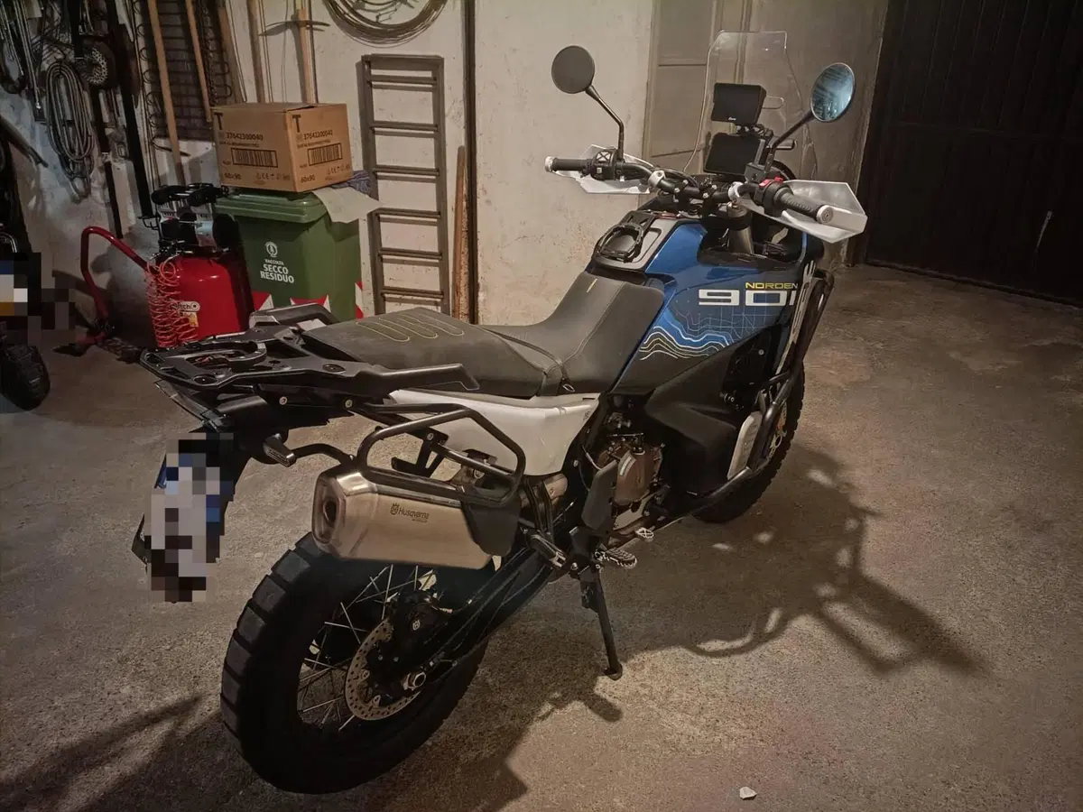 Husqvarna Norden 901 Expedition (2023 - 24) (5)