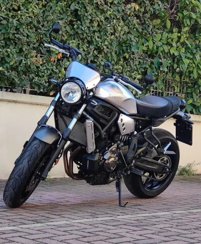 Yamaha XSR 700 ABS (2016 - 20) usata