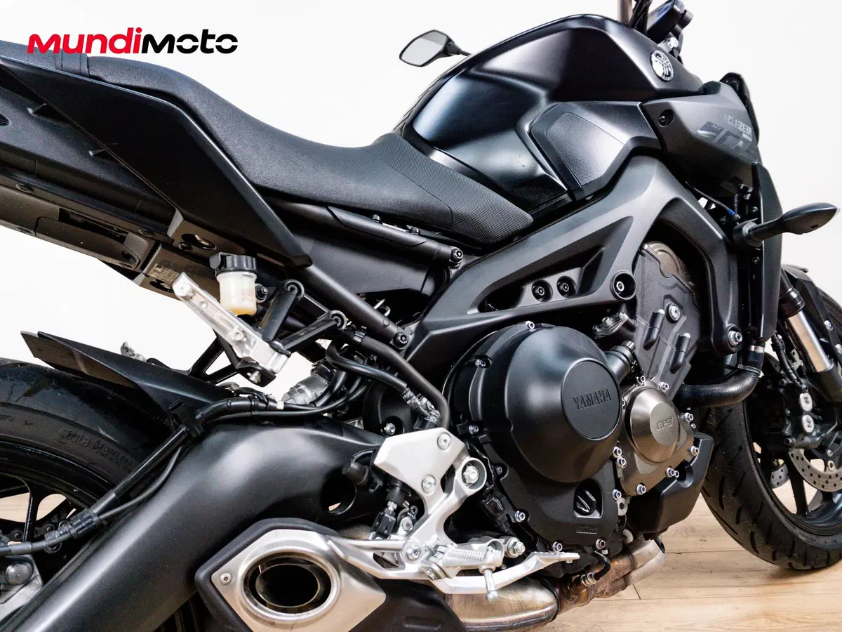 Yamaha MT-09 (2021 - 23) (4)