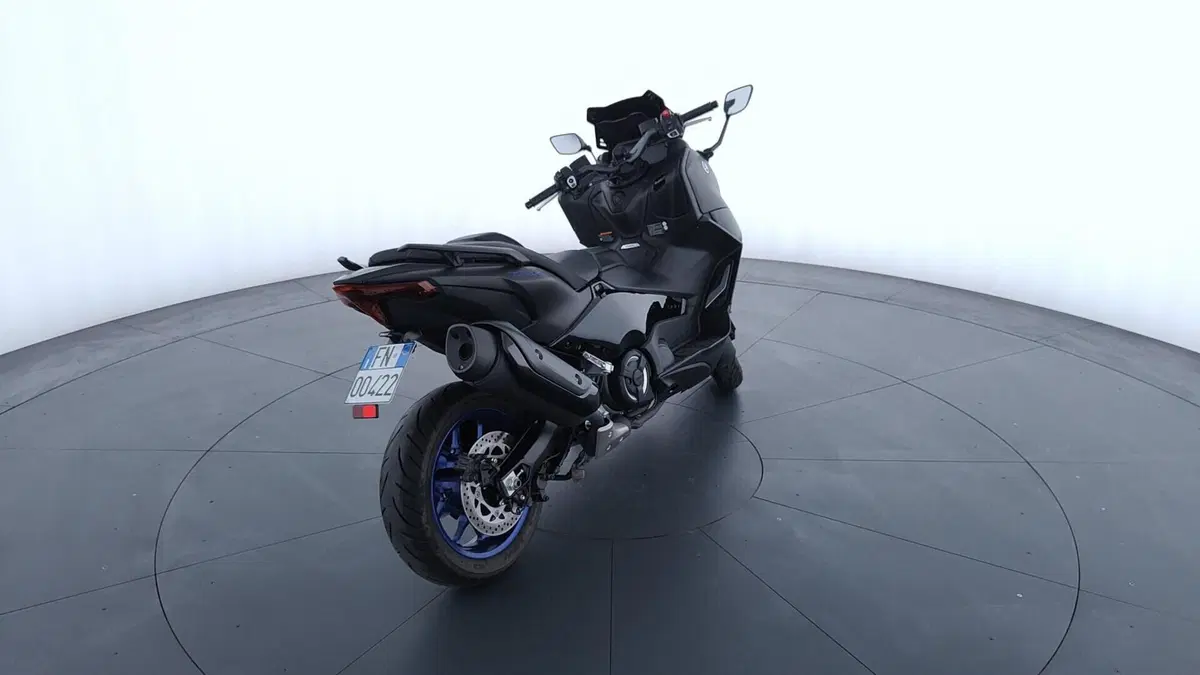 Yamaha T-Max 560 (2025 - 26) (3)