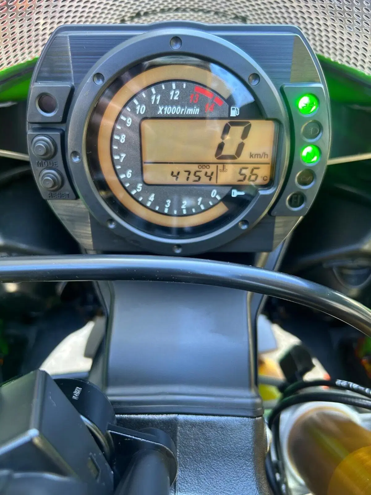 Kawasaki Ninja 1000 ZX-10R (2004 - 05) (6)