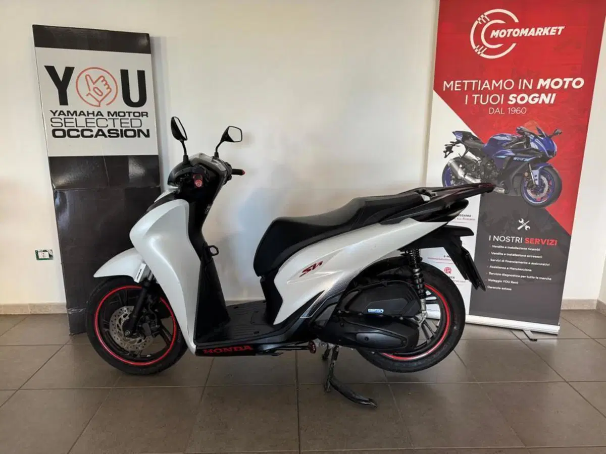 Honda SH 125i (2024 - 25) (2)