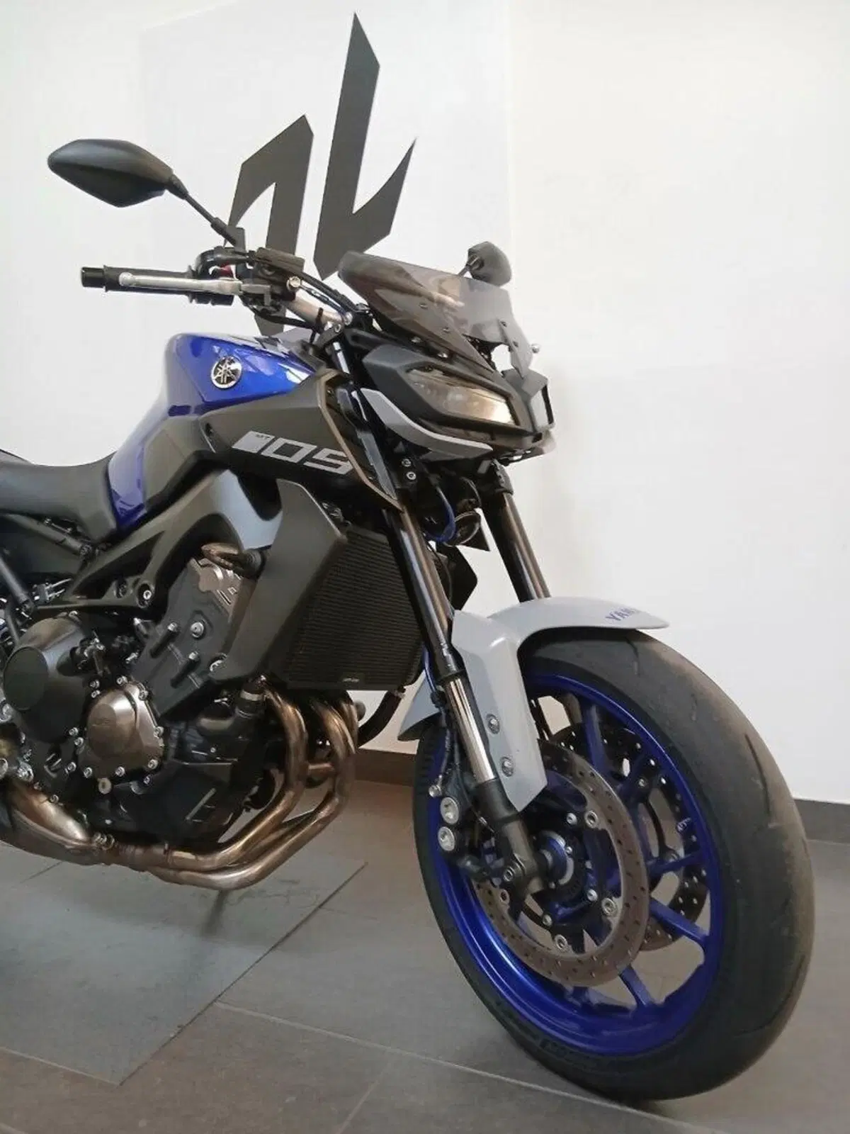 Yamaha MT-09 (2017 - 20) (3)