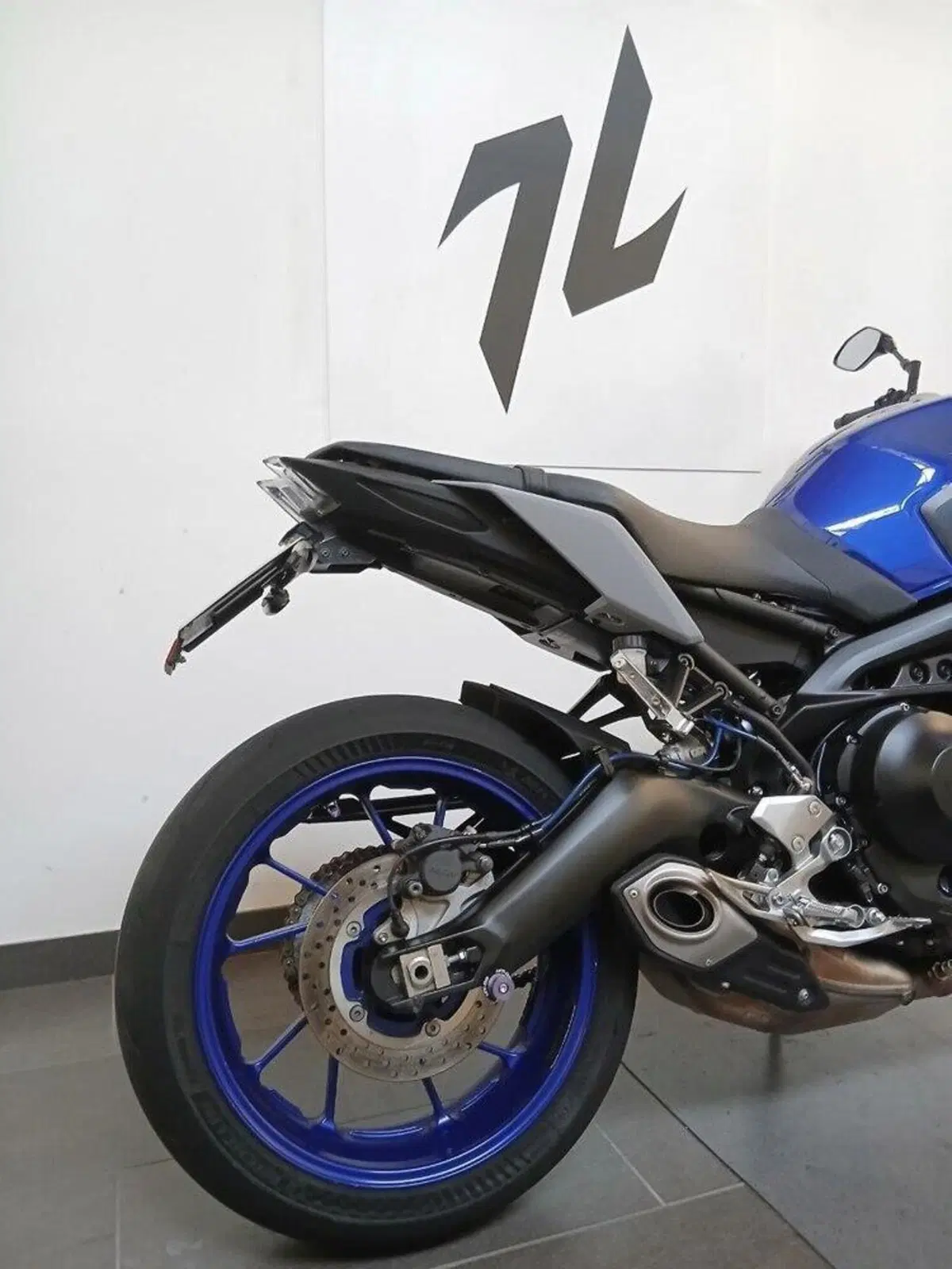Yamaha MT-09 (2017 - 20) (4)