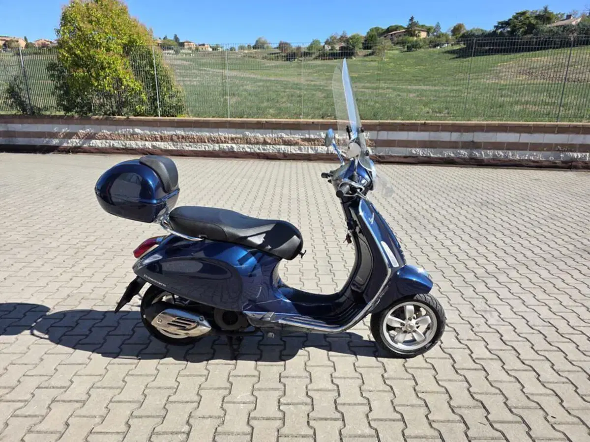 Vespa Primavera 150 3V i-get ABS (2017 - 18) (4)
