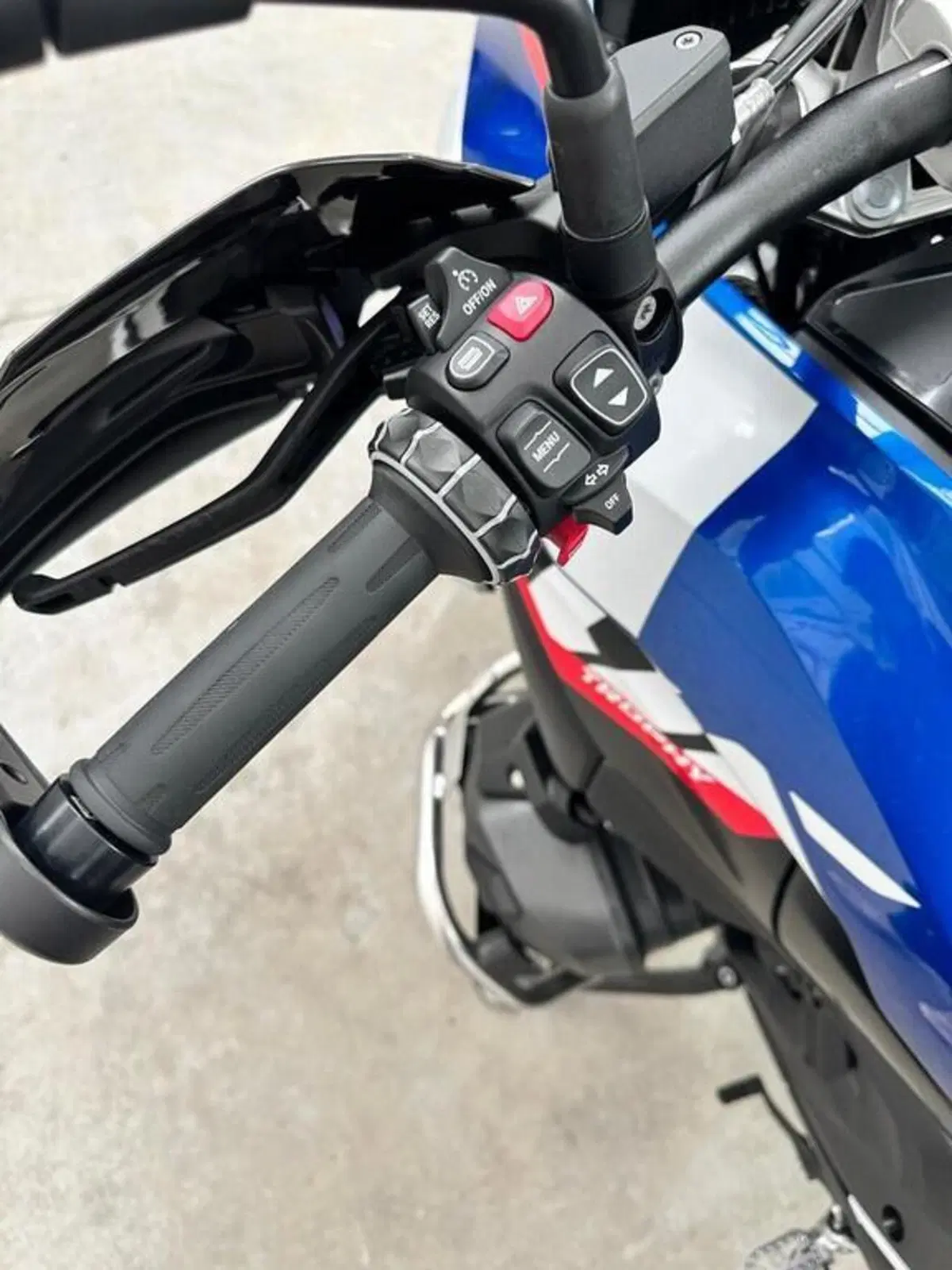 Bmw R 1300 GS (2023 - 26) (6)