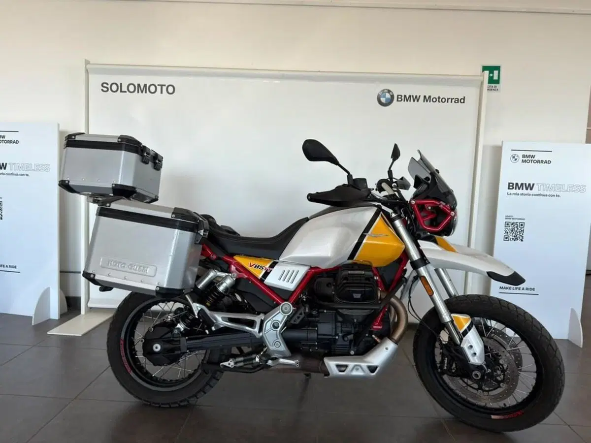 Moto Guzzi V85 TT Evocative Graphics (2019 - 20)