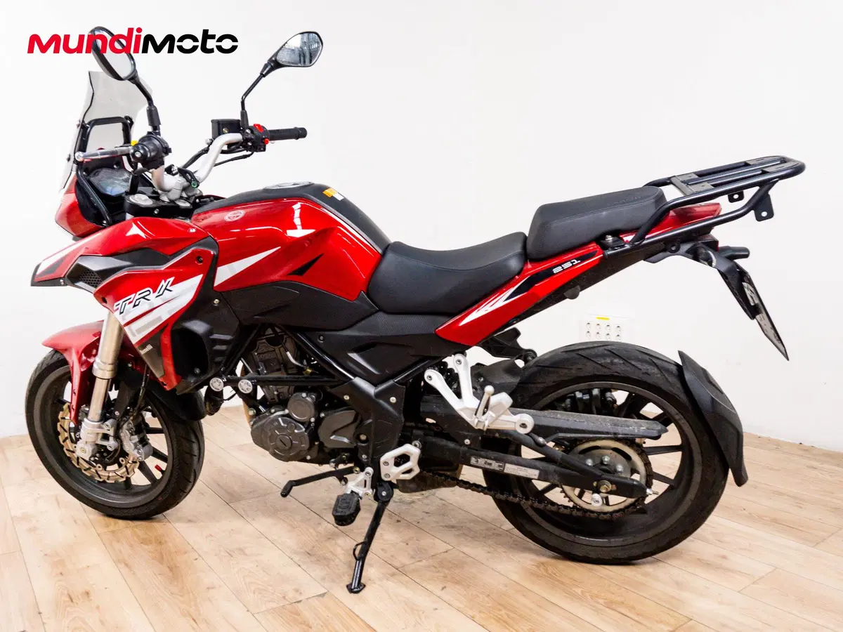 Benelli TRK 251 (2019 - 20) (7)