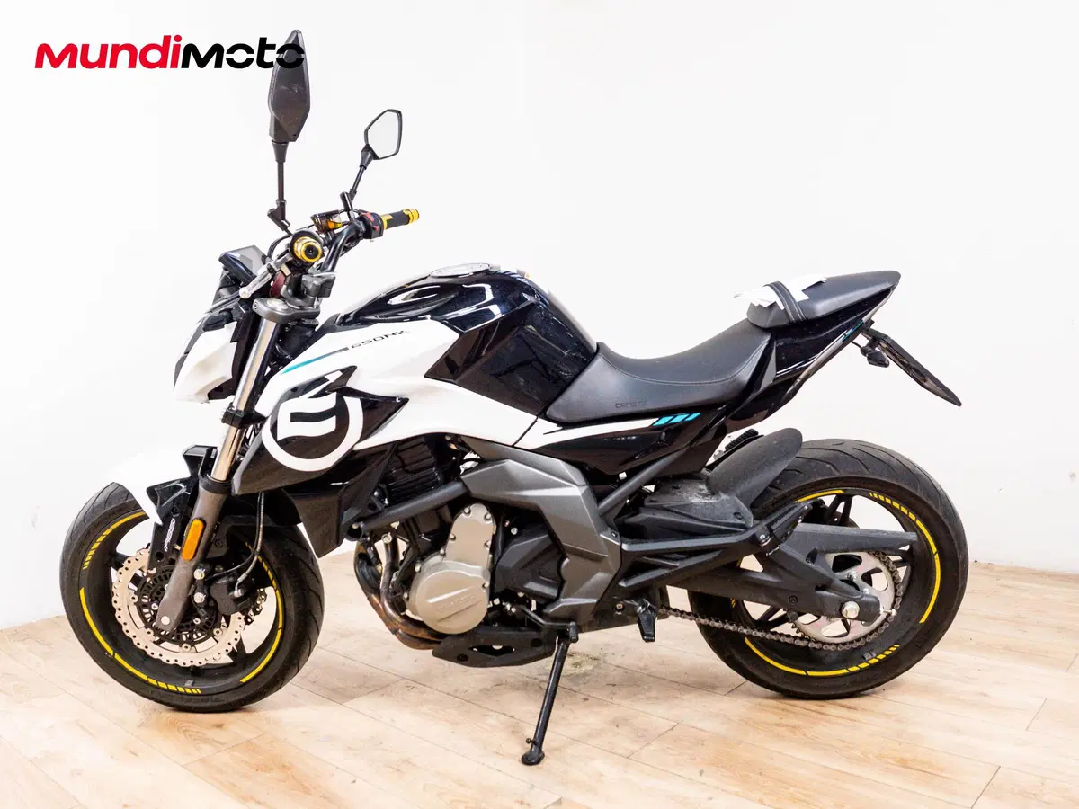 CFMOTO 650GT (2021 - 26) (6)