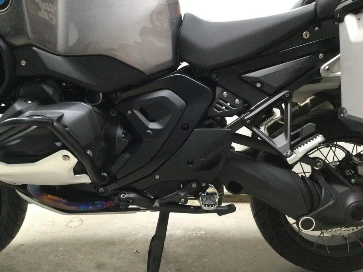 Bmw R 1300 GS Adventure Triple Black (2025 - 26) (10)