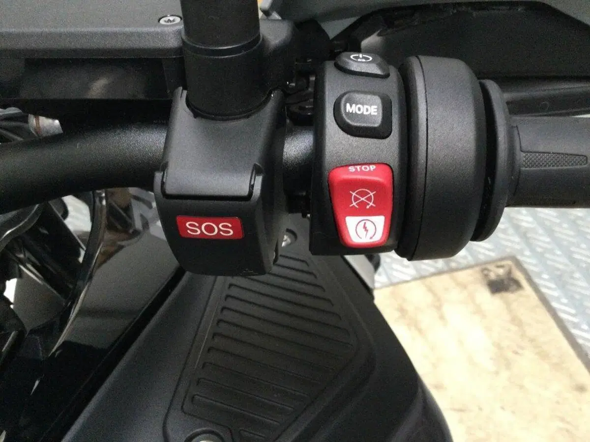 Bmw R 1300 GS Adventure Triple Black (2025 - 26) (13)