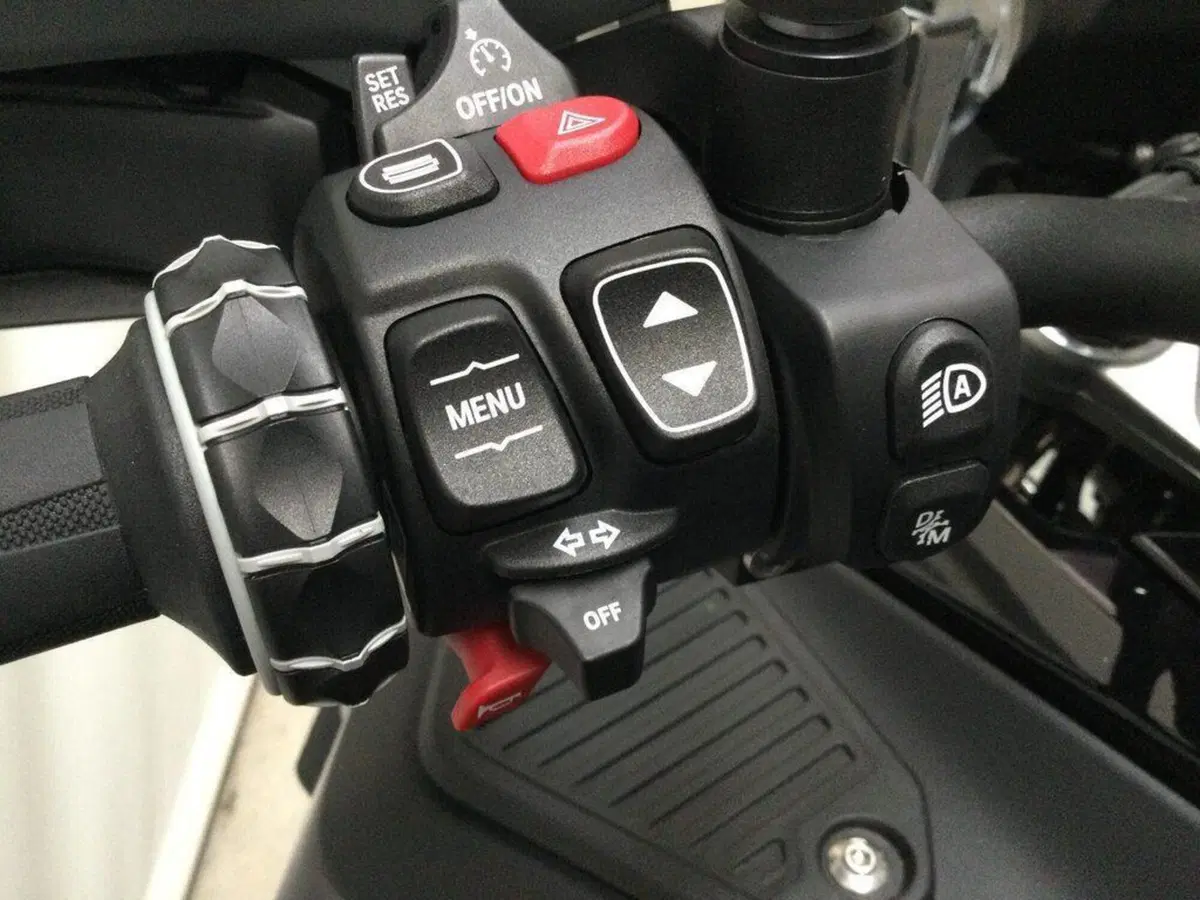 Bmw R 1300 GS Adventure Triple Black (2025 - 26) (12)