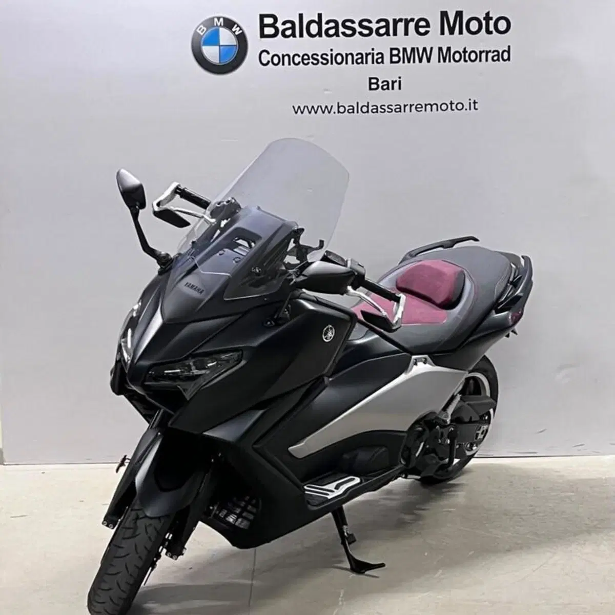 Yamaha T-Max 560 25th Anniversary (2026) (3)