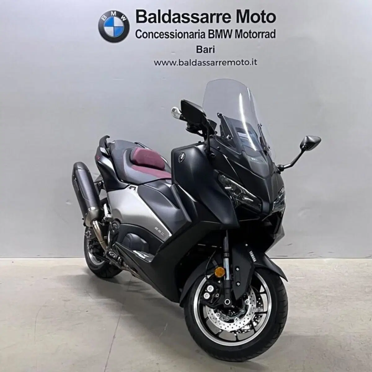 Yamaha T-Max 560 25th Anniversary (2026) (2)