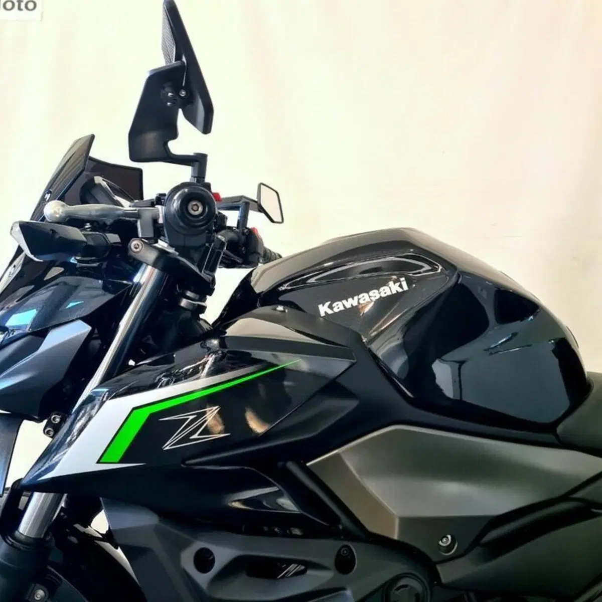 Kawasaki Z 500 (2024 - 26) (9)