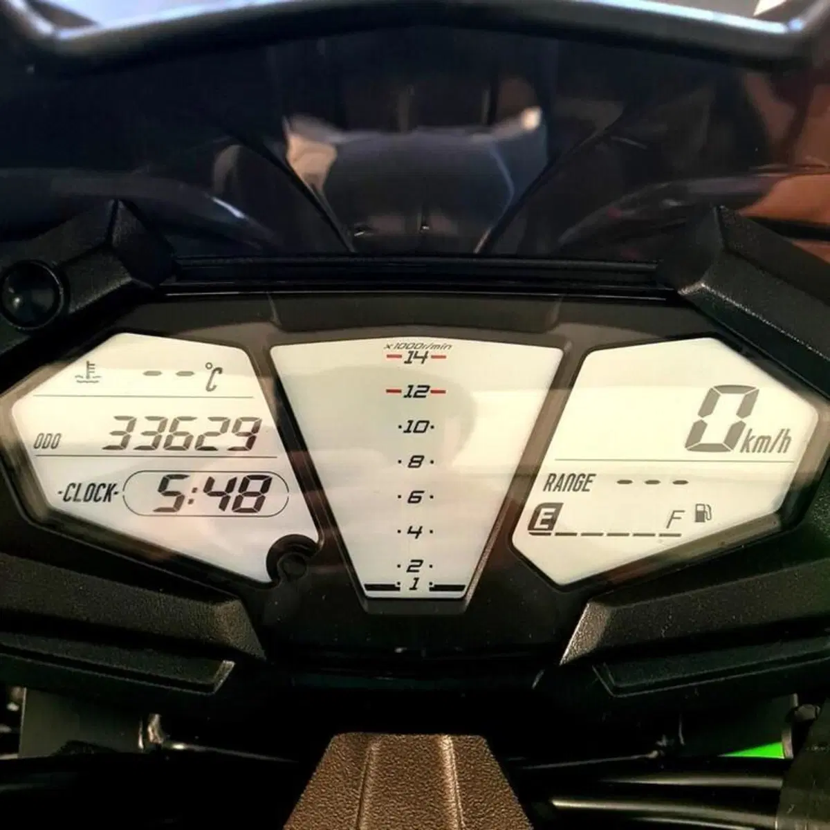Kawasaki Z 800 ABS (2012 - 16) (5)