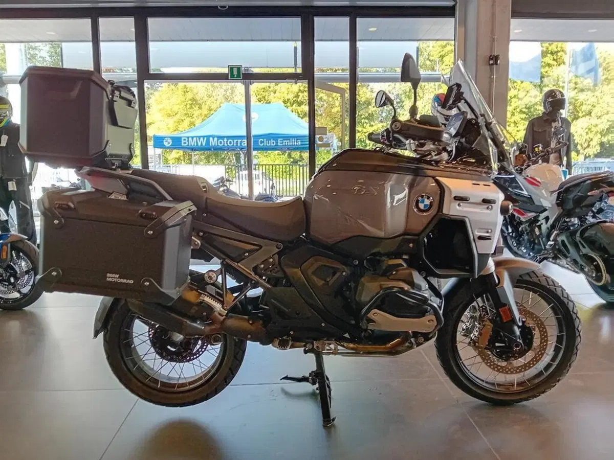 Bmw R 1300 GS Adventure Triple Black (2025 - 26) (4)