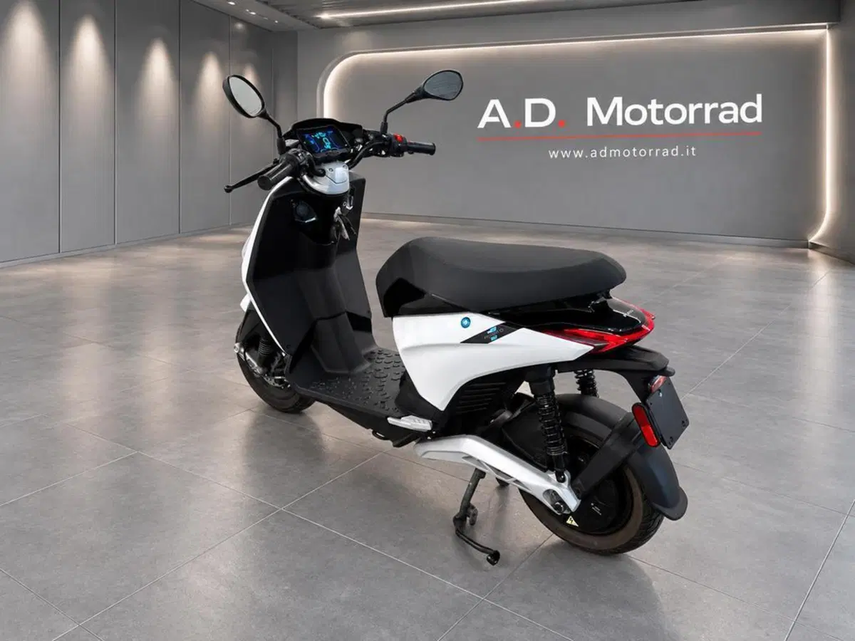 Piaggio 1 (2022 - 26) (7)