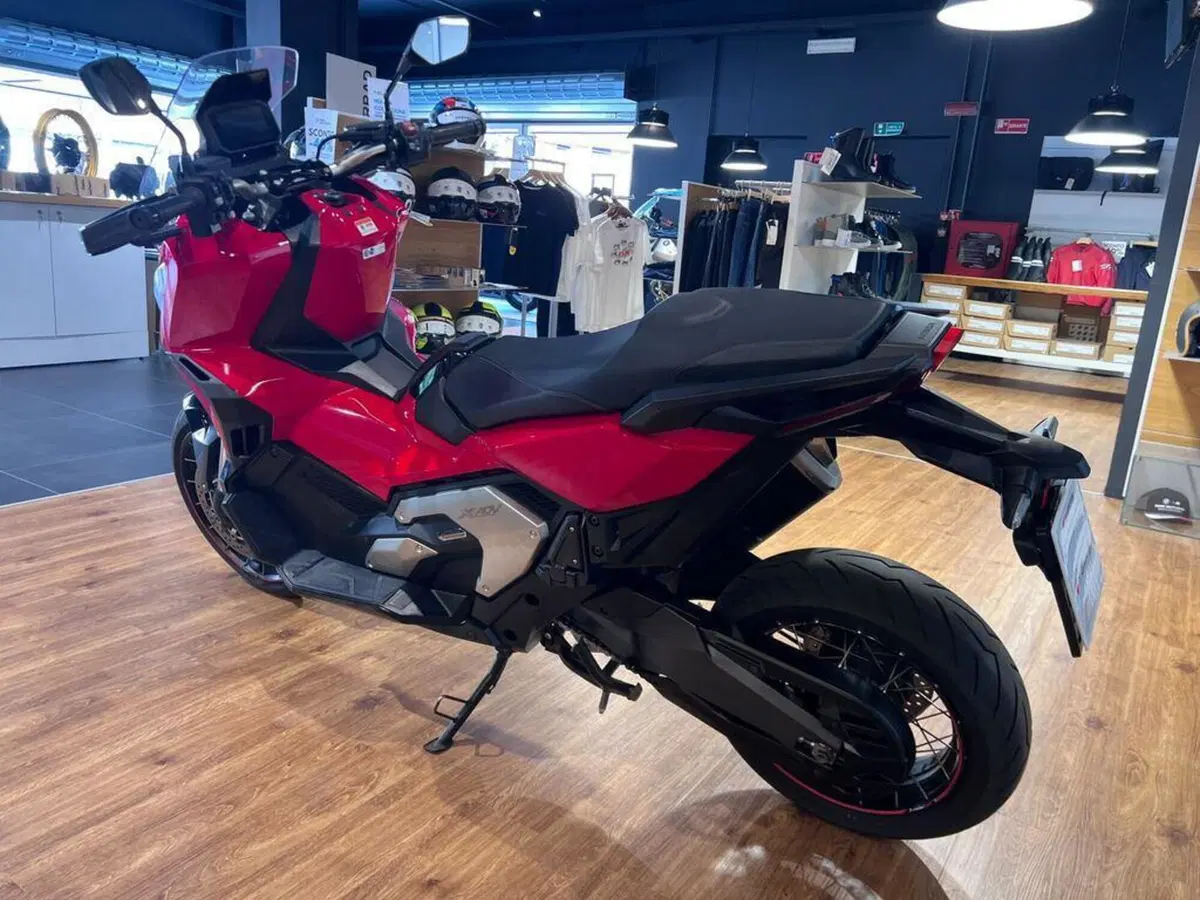 Honda X-ADV 750 DCT (2021 - 24) (6)