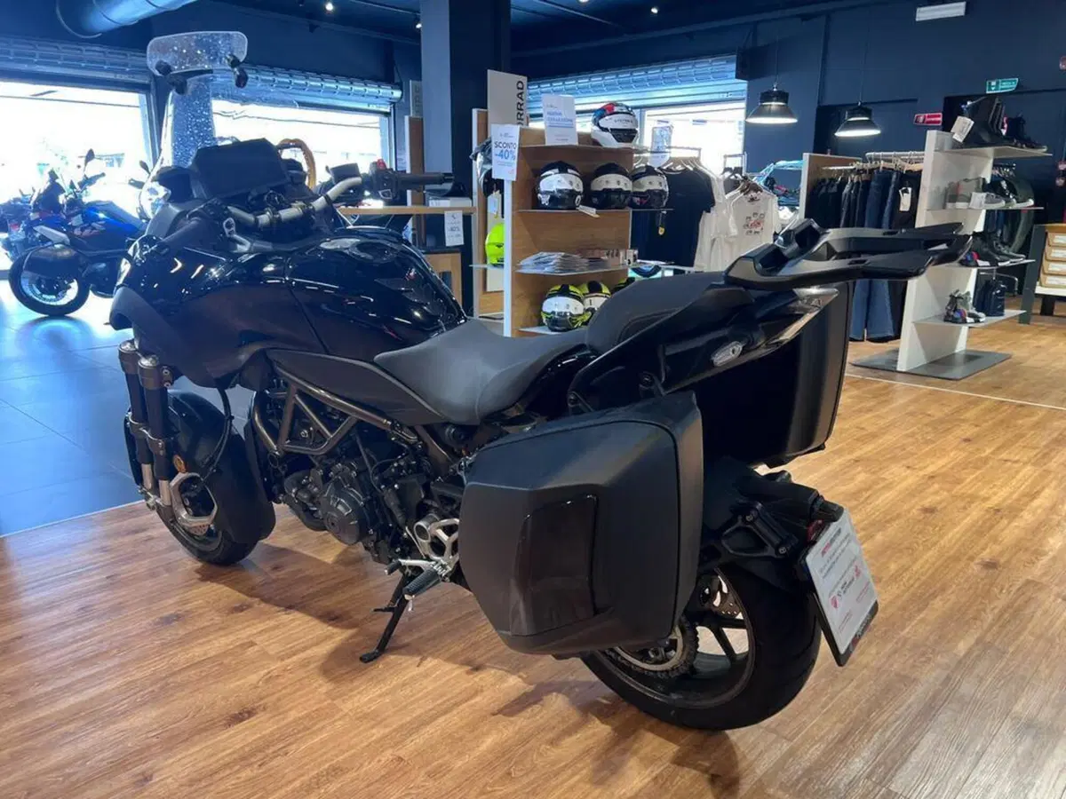 Yamaha Niken 890 GT (2023 - 26) (6)