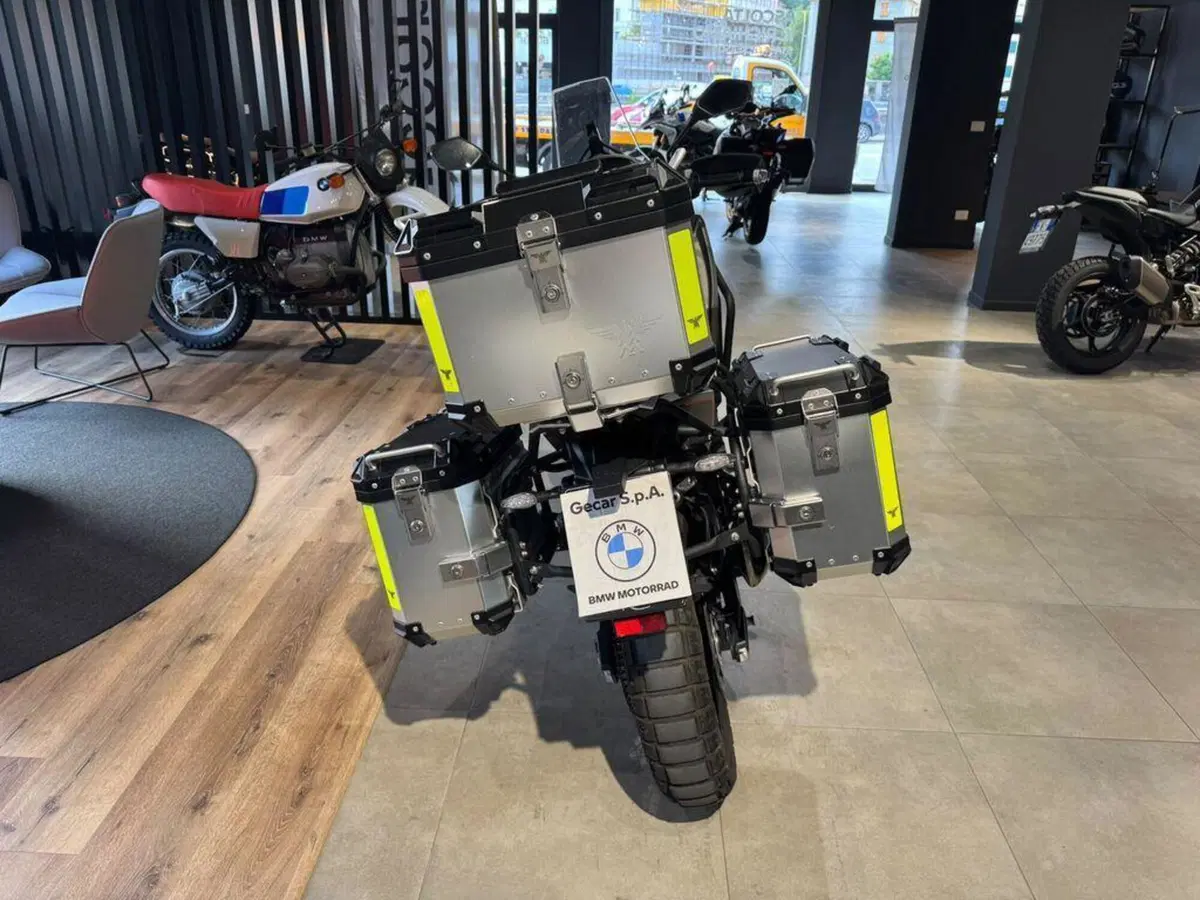 Moto Morini X-Cape 650 (2021 - 26) (7)