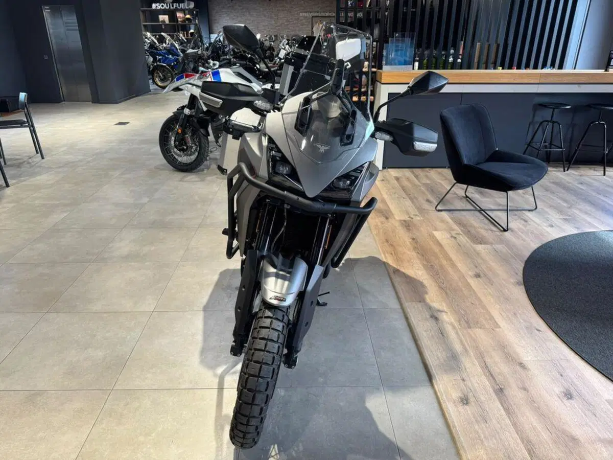 Moto Morini X-Cape 650 (2021 - 26) (3)
