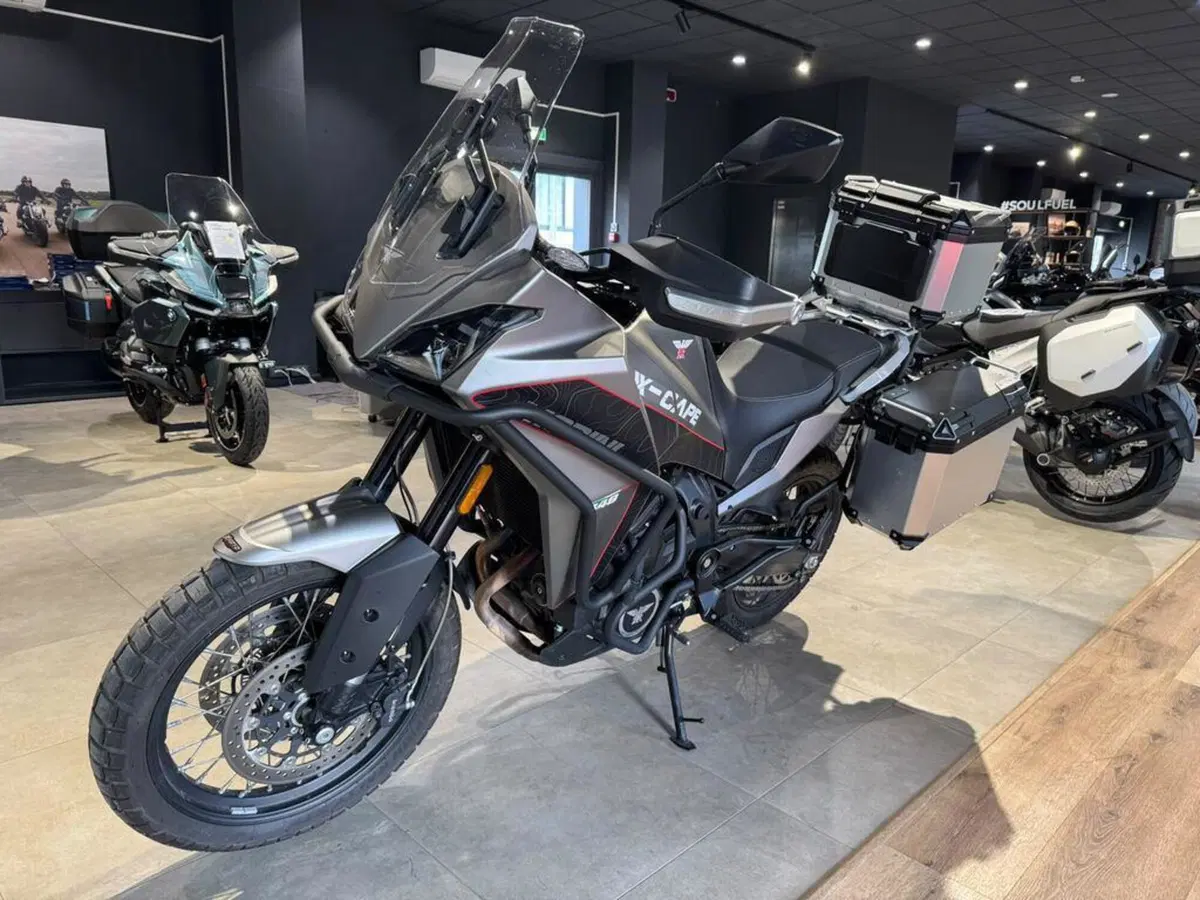 Moto Morini X-Cape 650 (2021 - 26) (4)