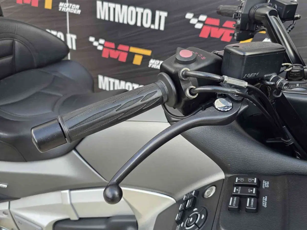 Honda GL 1800 Gold Wing (2012 - 17) (31)