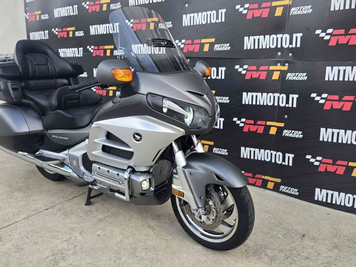 Honda GL 1800 Gold Wing (2012 - 17) (3)