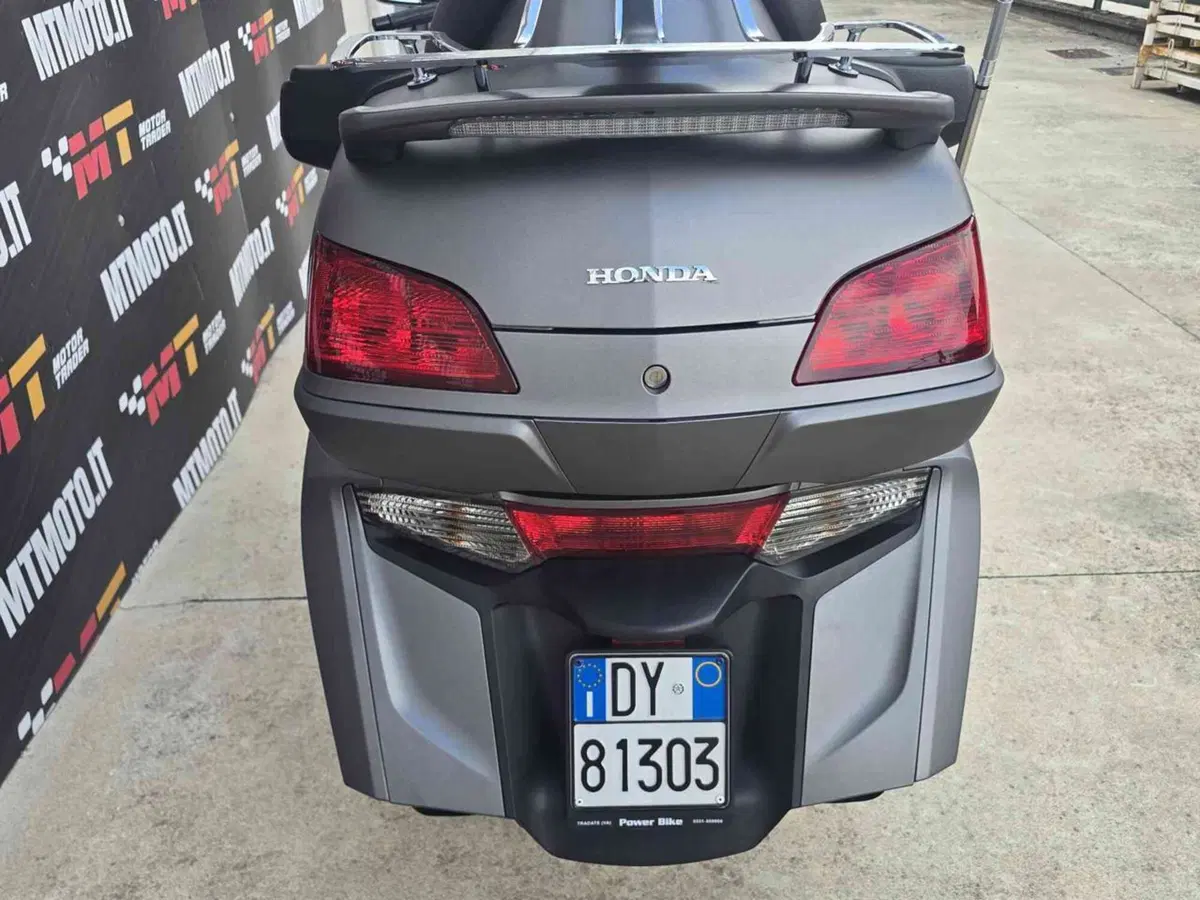 Honda GL 1800 Gold Wing (2012 - 17) (24)