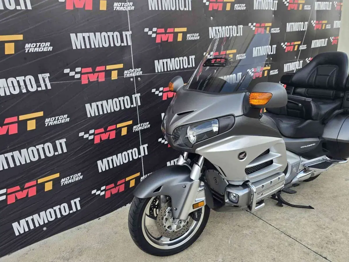 Honda GL 1800 Gold Wing (2012 - 17) (4)