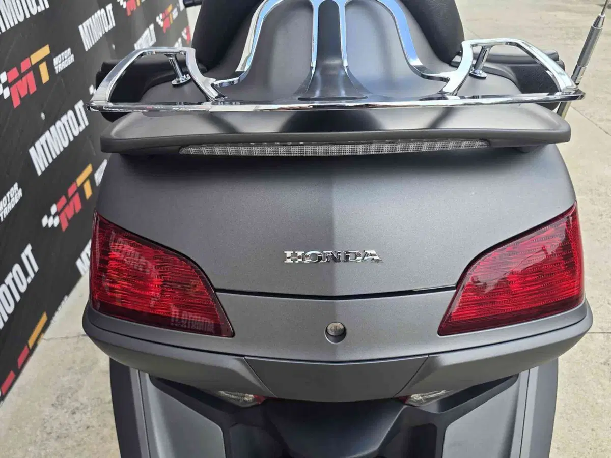 Honda GL 1800 Gold Wing (2012 - 17) (40)