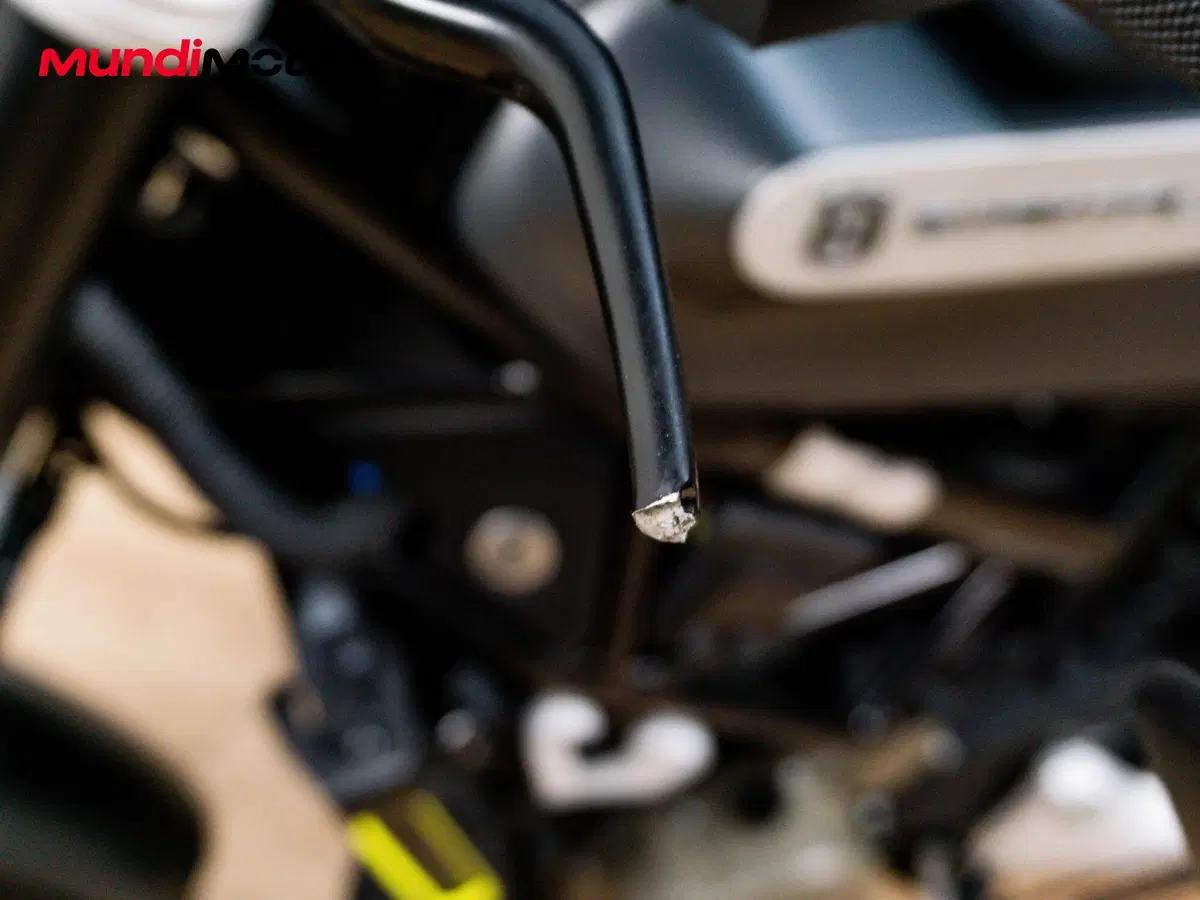 Husqvarna Svartpilen 125 (2021 - 23) (15)
