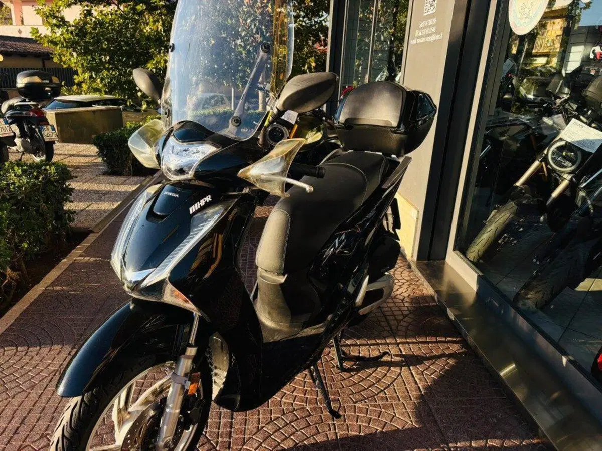 Honda SH 125i (2017 - 19) (7)
