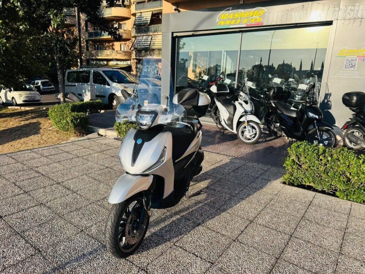 Piaggio Beverly 300 S ABS-ASR (2021 - 25)
