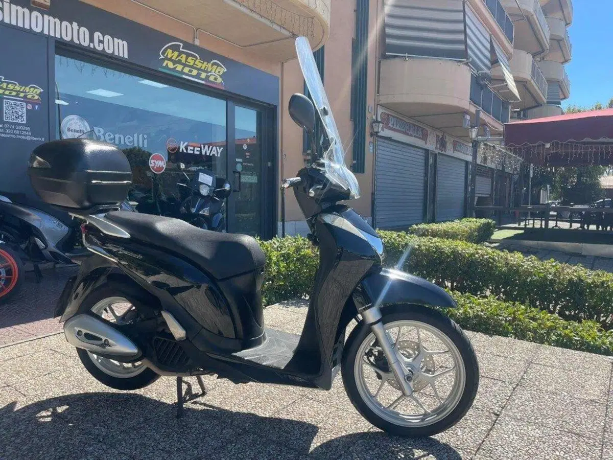Honda SH 125 Mode (2013 - 16) (4)