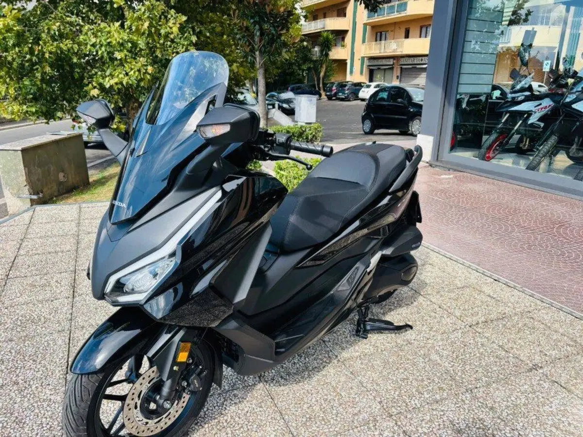 Honda Forza 350 (2025 - 26) (5)