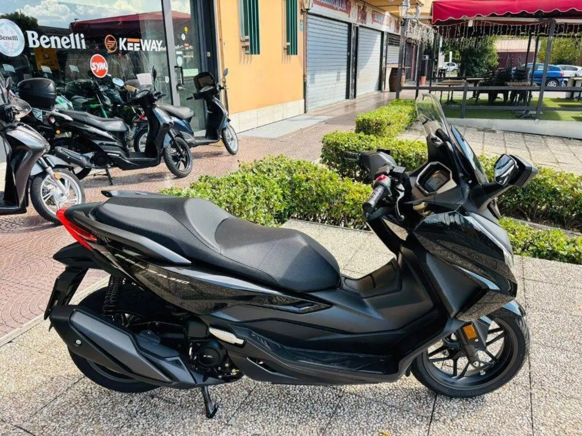 Honda Forza 350 (2025 - 26) (9)