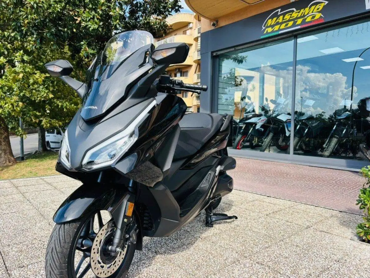 Honda Forza 350 (2025 - 26) (6)