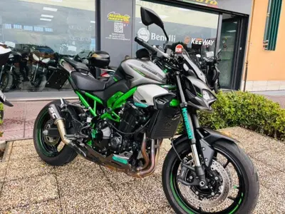Kawasaki Z 900 (2025 - 26) usata