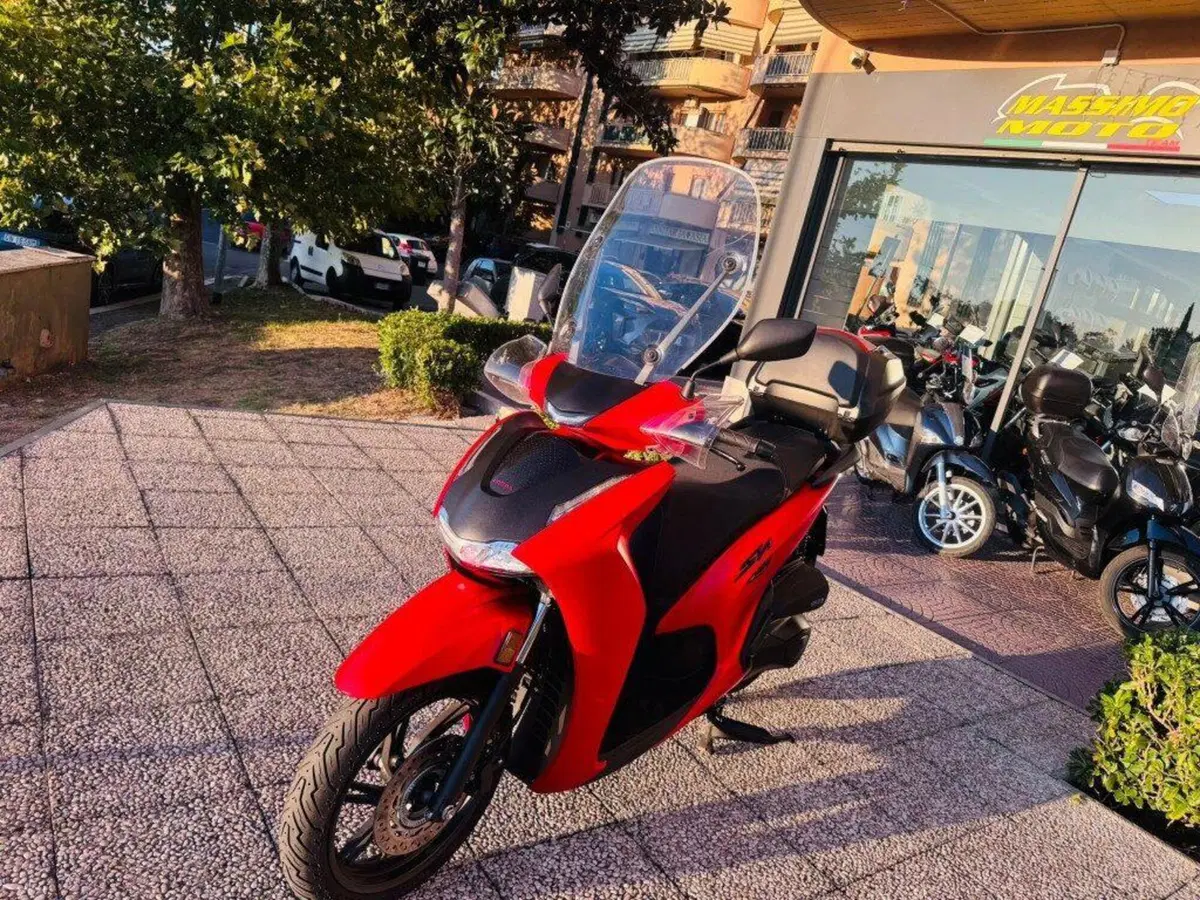 Honda SH 350 (2021 - 24) (6)